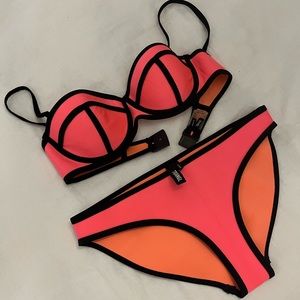 TRIANGL Swimsuit set